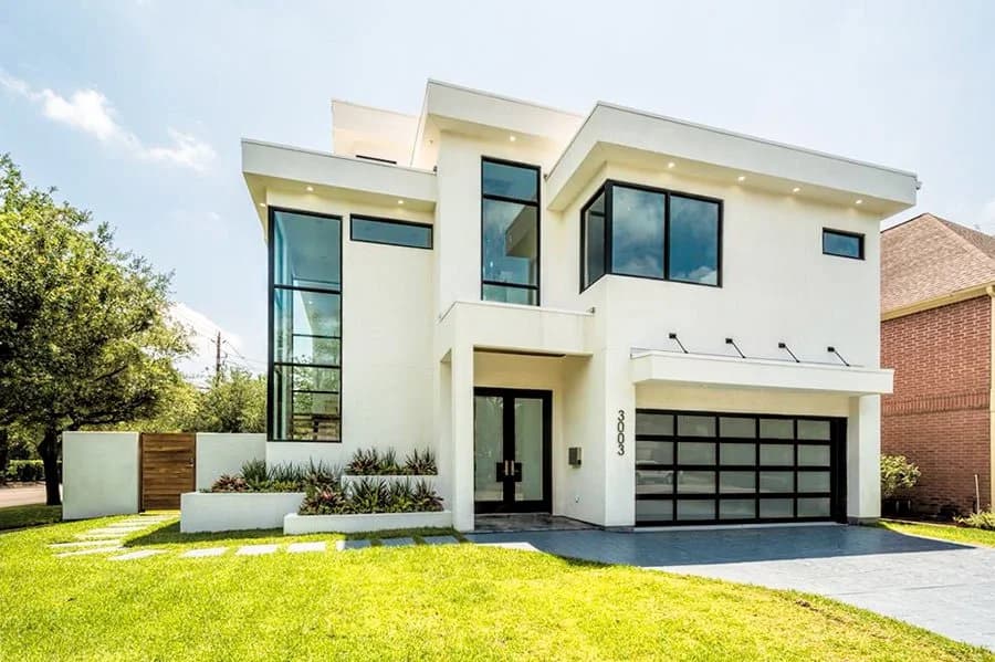 Luxury Homes — Houston, TX - Photo 2